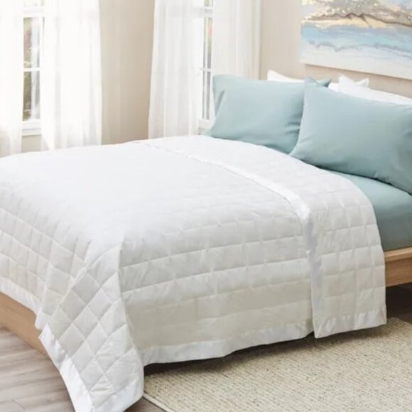 1221 Bedding Other - 1221 BEDDING - Oversized Down Blanket - Queen - White - 104" W X 94" L X 1" H